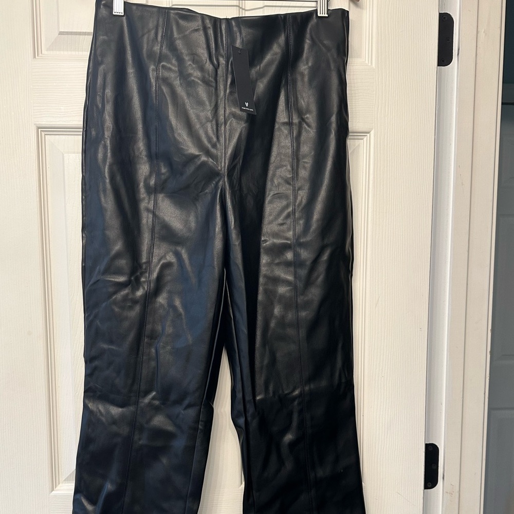 Lulu’s NWT Vegan Leather Pants with Side Zipper - XL